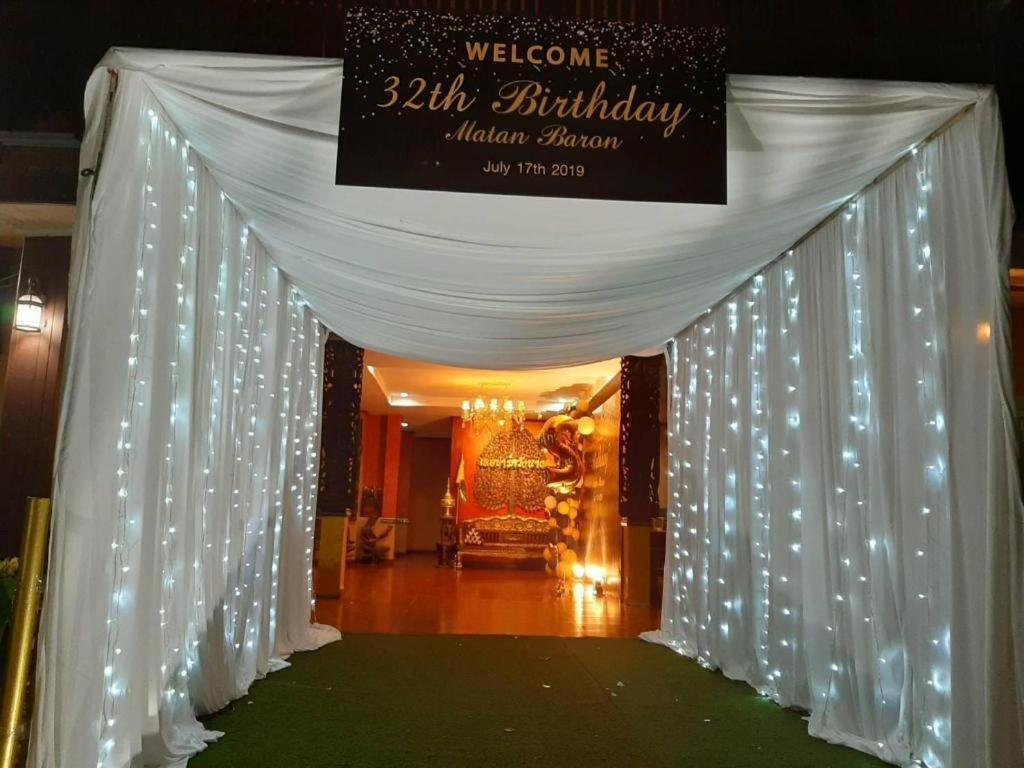 Le Parc Wangnang Hotel Phitsanulok Buitenkant foto