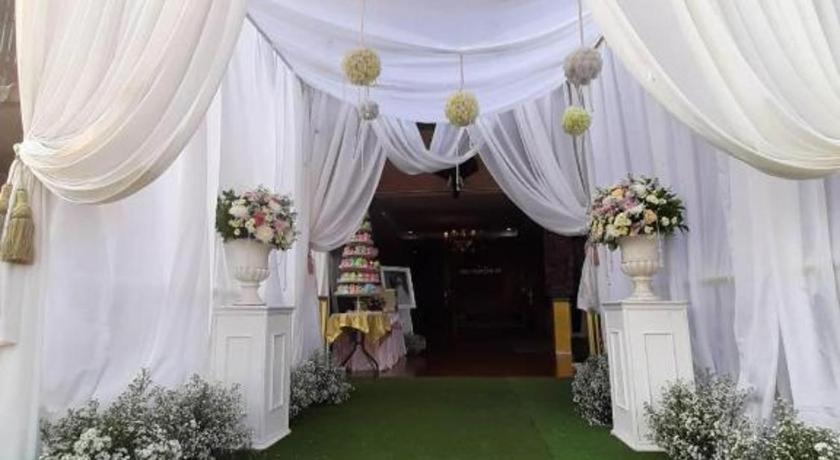 Le Parc Wangnang Hotel Phitsanulok Buitenkant foto