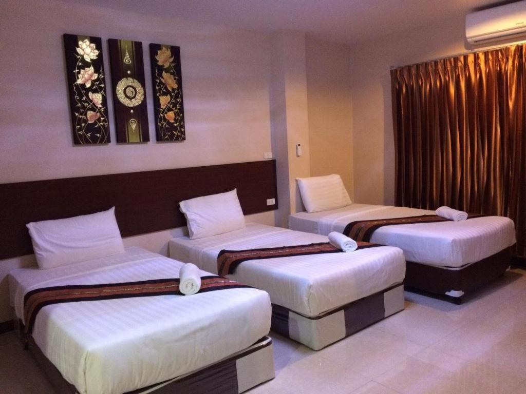 Le Parc Wangnang Hotel Phitsanulok Buitenkant foto
