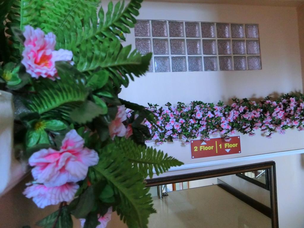 Le Parc Wangnang Hotel Phitsanulok Buitenkant foto